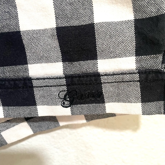 GUESS buffalo plaid low rise booty shorts size 25 - Picture 4 of 9